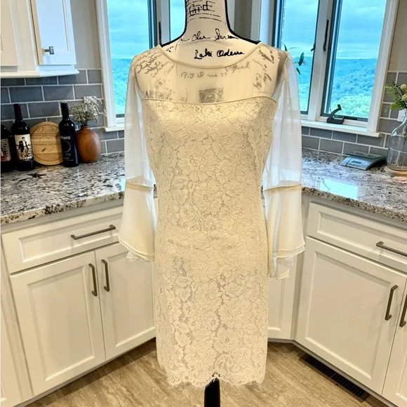 Lauren by Ralph Lauren Ivory Lace Wedding Dress